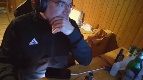 Snapshot of silented7 chatting on 02/08/25, 01:43 silented7 online show from 02/08/25, 01:43