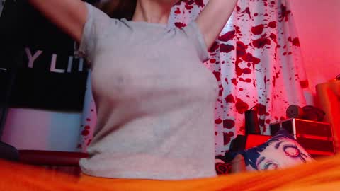 Snapshot of silentmary chatting on 10/28/25, 01:36 Allmylinkssilentmary666 online show from 10/28/25, 01:36