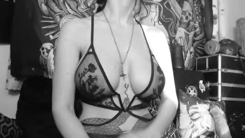 Snapshot of silentmary chatting on 05/08/26, 10:26 Allmylinkssilentmary666 online show from 05/08/26, 10:26