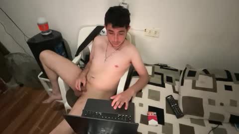 silenxxx25702360 online show from 02/21/26, 06:53