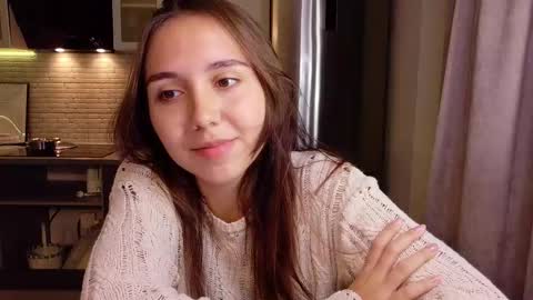 Snapshot of silicia_lu chatting on 09/14/25, 04:06 You fav Miss Si online show from 09/14/25, 04:06