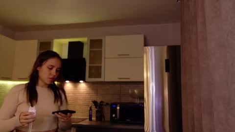 Snapshot of silicia_lu chatting on 09/30/25, 12:26 You fav Miss Si online show from 09/30/25, 12:26