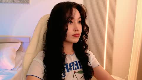 silk_ann online show from 04/15/26, 09:16