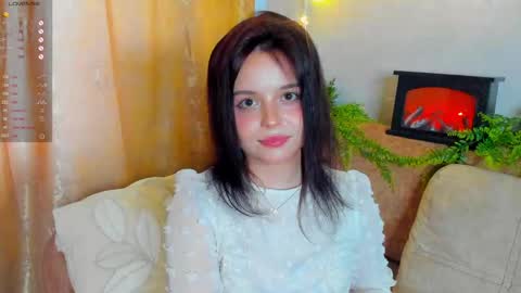 Snapshot of silkyaurau chatting on 04/24/26, 07:11 Neya online show from 04/24/26, 07:11