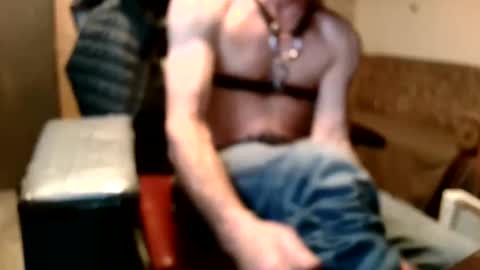 Snapshot of silkynylon77 chatting on 01/16/25, 08:22 tom online show from 01/16/25, 08:22