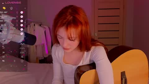 Snapshot of silly___woman chatting on 05/26/26, 07:43 silly___woman online show from 05/26/26, 07:43