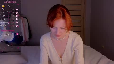 Snapshot of silly___woman chatting on 05/27/26, 08:06 silly___woman online show from 05/27/26, 08:06