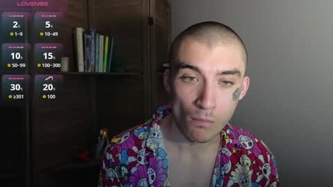 Snapshot of silly_cybin chatting on 04/10/26, 02:06 cybin online show from 04/10/26, 02:06