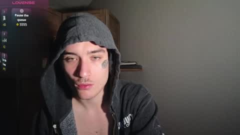 Snapshot of silly_cybin chatting on 04/18/26, 08:29 cybin online show from 04/18/26, 08:29