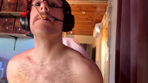 Snapshot of sillydillynewfie chatting on 05/04/26, 07:32 Silly Dilly Newfie online show from 05/04/26, 07:32