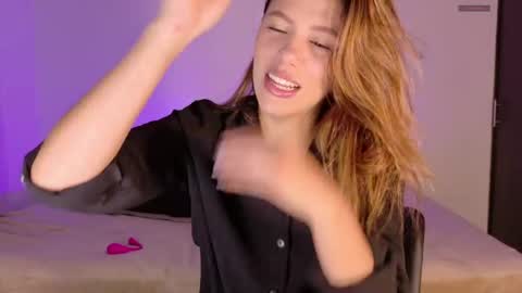 Snapshot of silvana249 chatting on 04/19/26, 09:52 silavna249 online show from 04/19/26, 09:52