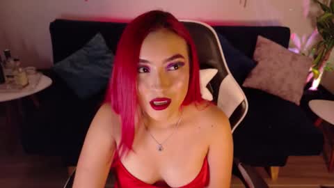 Snapshot of silvana_goddess chatting on 11/01/25, 01:18 Silvana online show from 11/01/25, 01:18