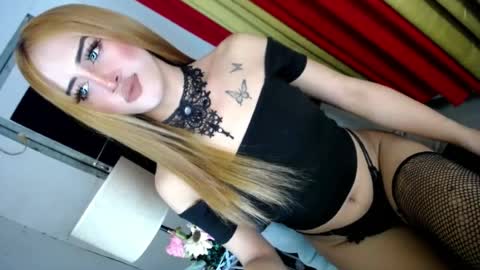 Snapshot of silvana_starr chatting on 07/06/26, 07:49 Silvana for short VANA online show from 07/06/26, 07:49