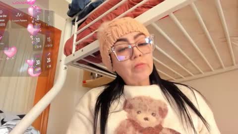 Snapshot of silver__love chatting on 03/20/26, 01:38 Silver online show from 03/20/26, 01:38