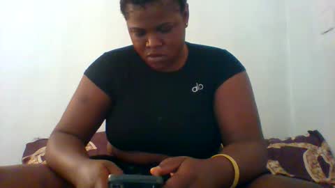 Snapshot of silver_baby06 chatting on 05/22/26, 12:00 silver baby06 online show from 05/22/26, 12:00