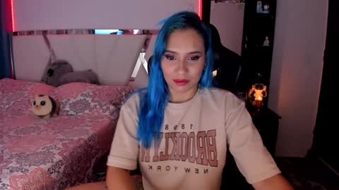 Snapshot of silver_jinx chatting on 01/23/25, 12:57 powder online show from 01/23/25, 12:57