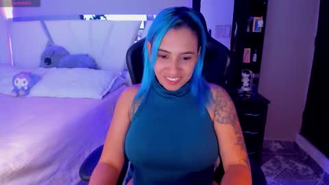 Snapshot of silver_jinx chatting on 02/04/26, 11:53 powder online show from 02/04/26, 11:53