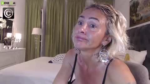 Snapshot of silver_miss chatting on 07/01/26, 07:13 Silver ok online show from 07/01/26, 07:13