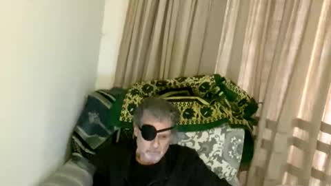 Snapshot of silverflirtyfox chatting on 04/13/26, 07:03 SilverFox online show from 04/13/26, 07:03