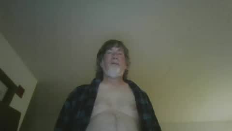 Snapshot of silverfunfox chatting on 06/21/26, 02:47 silverfunfox online show from 06/21/26, 02:47