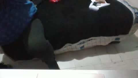 Snapshot of silverhawk06 chatting on 12/05/25, 04:36 Silverhawk06 online show from 12/05/25, 04:36