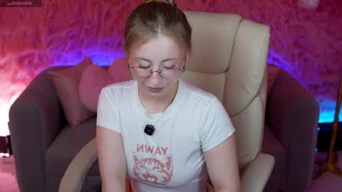  Kristina Kris  online show from 05/17/26, 06:44