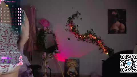 Snapshot of silvia_santorskii chatting on 10/10/25, 08:02 silvia_santorskii online show from 10/10/25, 08:02
