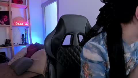 Wendy help me get get 69 likes  online show from 11/03/25, 07:20