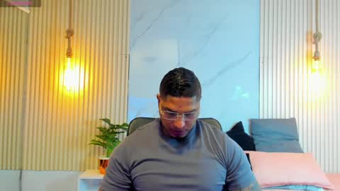 Snapshot of simeone_panda chatting on 01/28/25, 11:38 simeone_panda online show from 01/28/25, 11:38