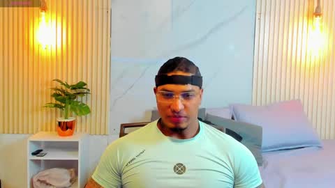 Snapshot of simeone_panda chatting on 02/15/25, 03:17 simeone_panda online show from 02/15/25, 03:17