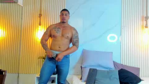 Snapshot of simeone_panda chatting on 02/26/25, 01:52 simeone_panda online show from 02/26/25, 01:52