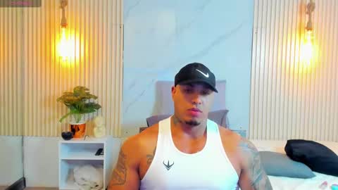 Snapshot of simeone_panda chatting on 03/04/25, 05:56 simeone_panda online show from 03/04/25, 05:56