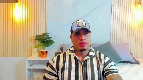 Snapshot of simeone_panda chatting on 03/12/25, 11:53 simeone_panda online show from 03/12/25, 11:53