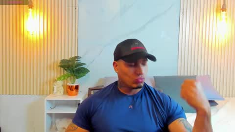 Snapshot of simeone_panda chatting on 03/12/25, 11:33 simeone_panda online show from 03/12/25, 11:33