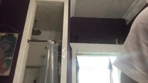 Snapshot of simi136 chatting on 04/12/26, 09:31 simi136 online show from 04/12/26, 09:31