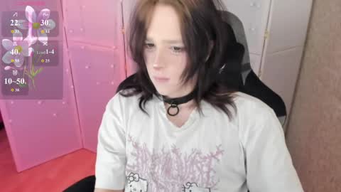 Snapshot of simochka_ chatting on 04/27/26, 10:13 Simochka online show from 04/27/26, 10:13
