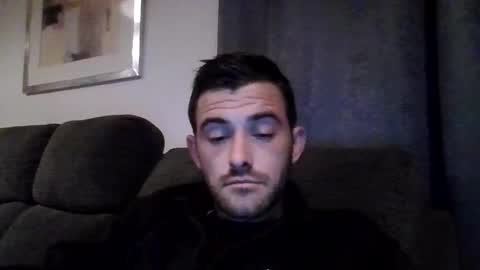 Snapshot of simomoliver chatting on 11/22/25, 02:32 simomoliver online show from 11/22/25, 02:32