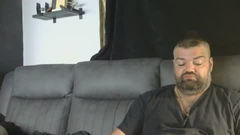 simon_8510 online show from 08/01/26, 04:23