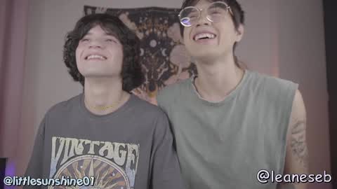 Snapshot of simon_bane01 chatting on 01/11/25, 11:13 Little Sunshine online show from 01/11/25, 11:13