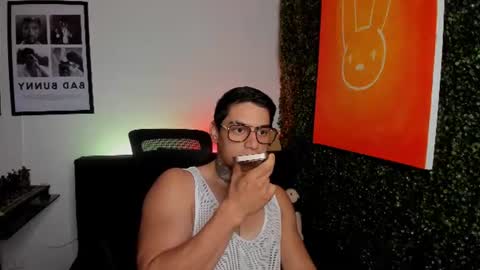 Snapshot of simon_cortes chatting on 08/04/26, 11:13 Simon Cortes online show from 08/04/26, 11:13