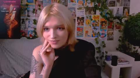 Simona online show from 10/21/25, 10:43
