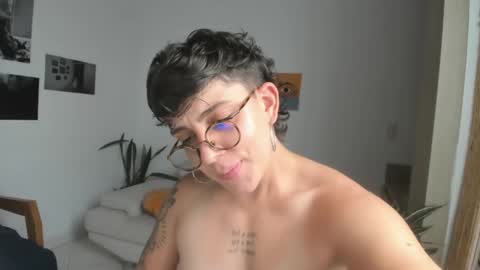 Snapshot of simone_4201 chatting on 12/02/24, 09:06 Sim. online show from 12/02/24, 09:06