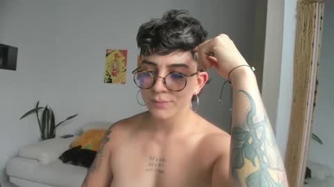 Snapshot of simone_4201 chatting on 12/06/24, 08:29 Sim. online show from 12/06/24, 08:29