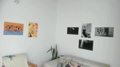 Snapshot of simone_4201 chatting on 01/10/25, 08:15 Sim. online show from 01/10/25, 08:15