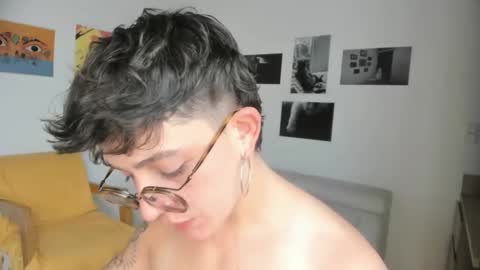 Snapshot of simone_4201 chatting on 01/22/25, 07:45 Sim. online show from 01/22/25, 07:45