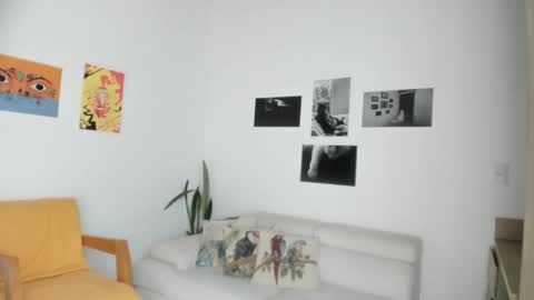 Snapshot of simone_4201 chatting on 01/31/25, 07:40 Sim. online show from 01/31/25, 07:40