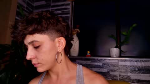 Snapshot of simone_4201 chatting on 03/03/25, 11:24 Sim. online show from 03/03/25, 11:24