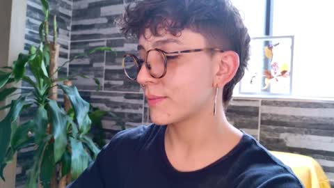 Snapshot of simone_4201 chatting on 03/08/25, 06:26 Sim. online show from 03/08/25, 06:26