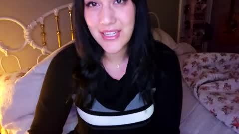 simonesighren online show from 12/14/25, 07:47