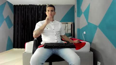 SIMON KELER online show from 12/31/24, 02:29